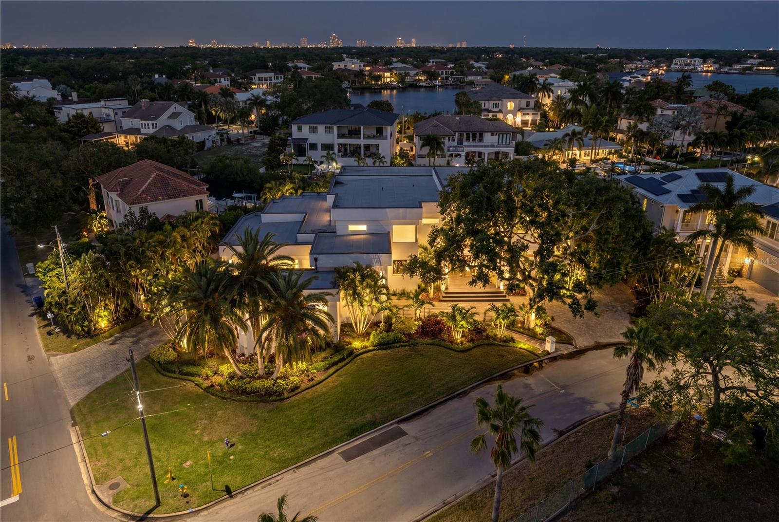 Image 5 of 87 For 2 Sandpiper Road