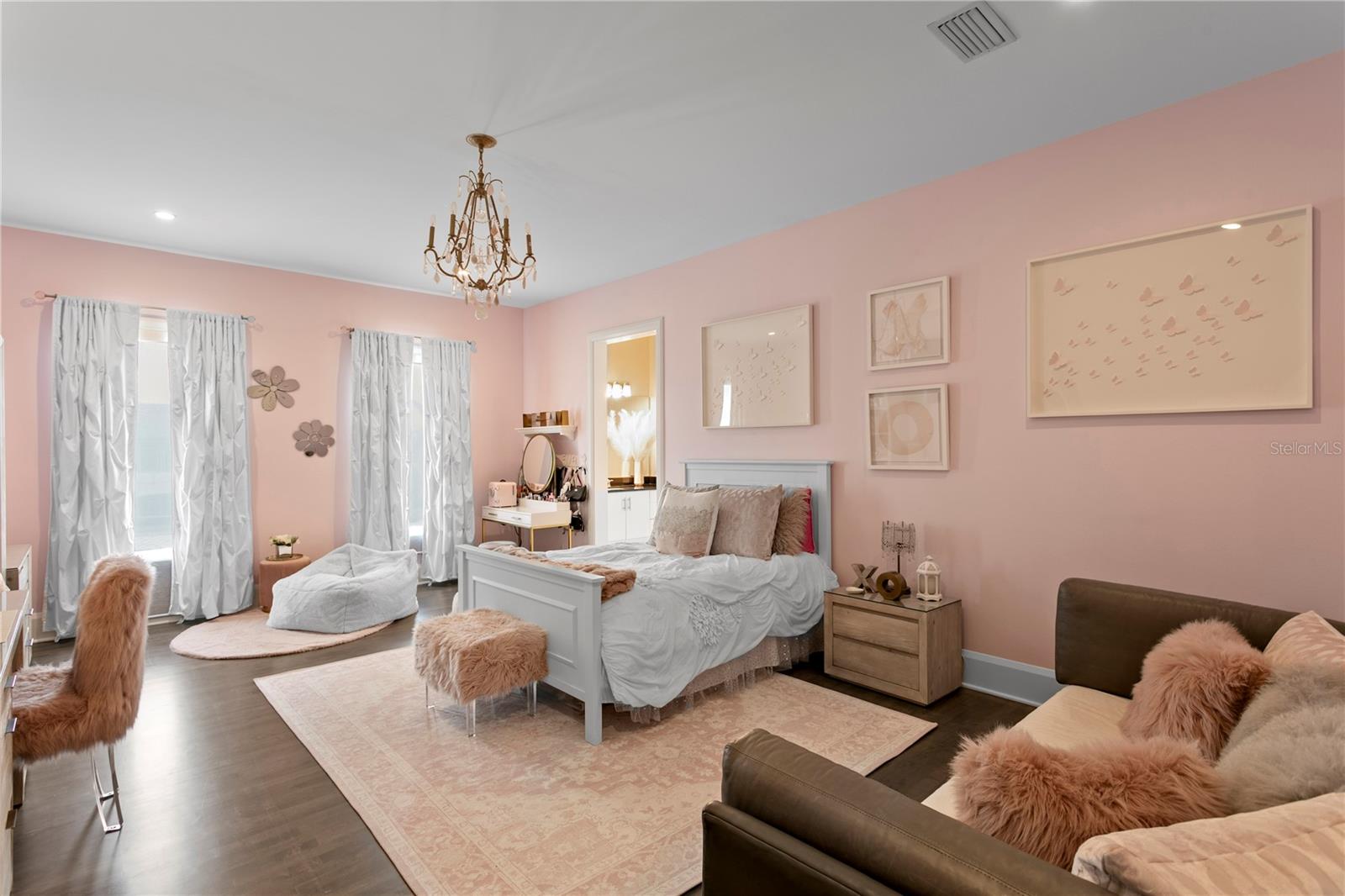 Image 61 of 87 For 2 Sandpiper Road