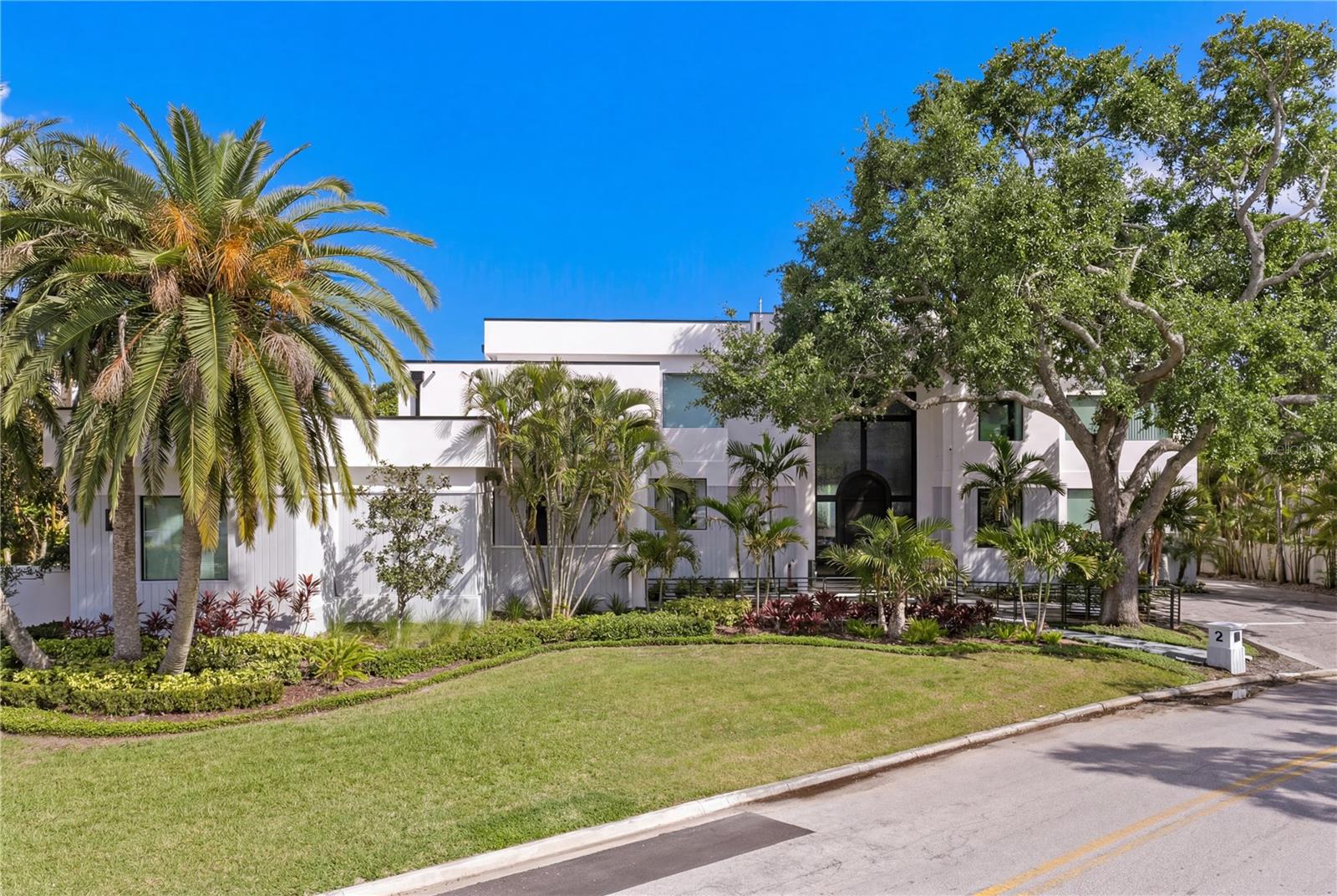 Image 8 of 87 For 2 Sandpiper Road