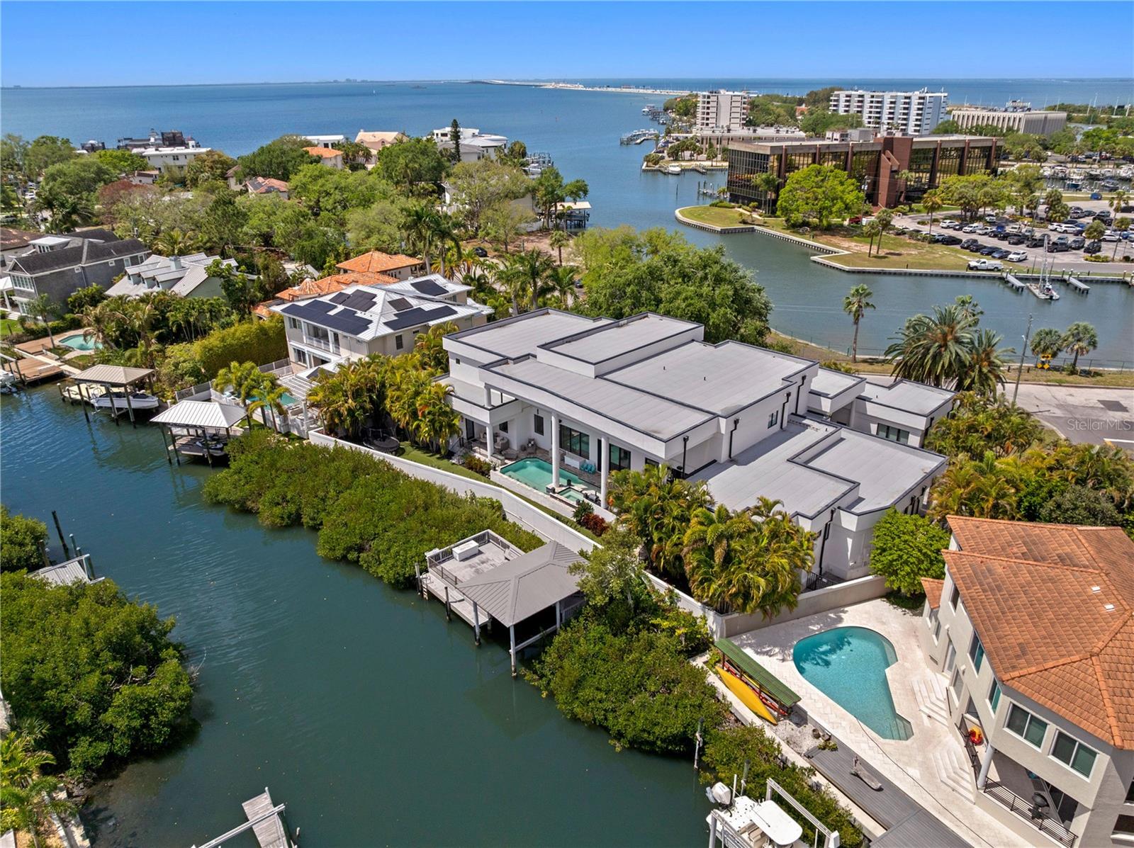 Image 83 of 87 For 2 Sandpiper Road