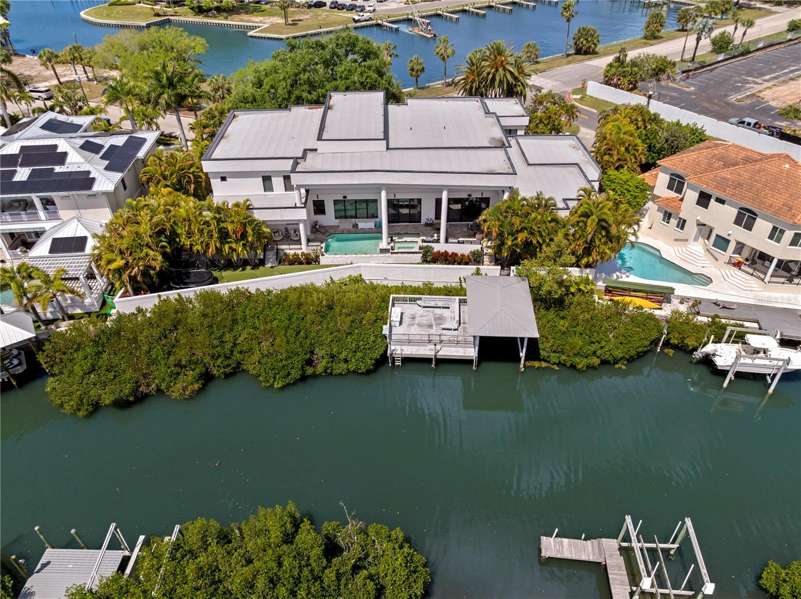 Image 84 of 87 For 2 Sandpiper Road