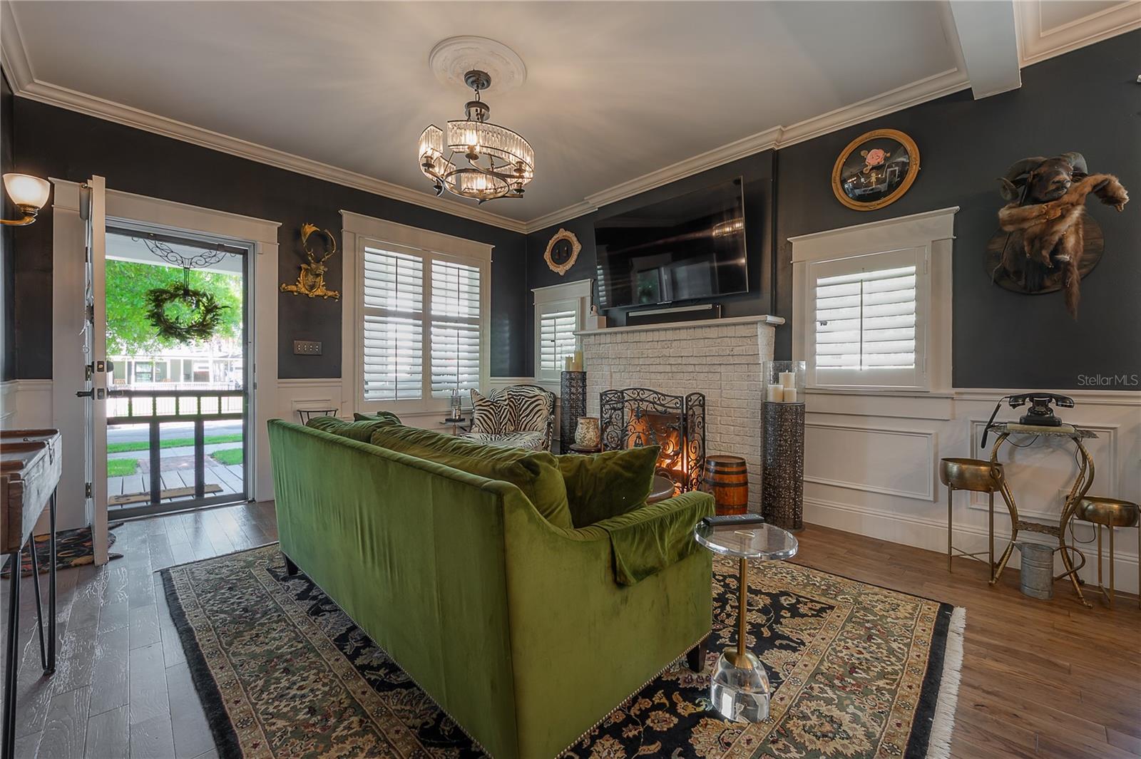 Image 10 of 73 For 6009 Suwanee Avenue