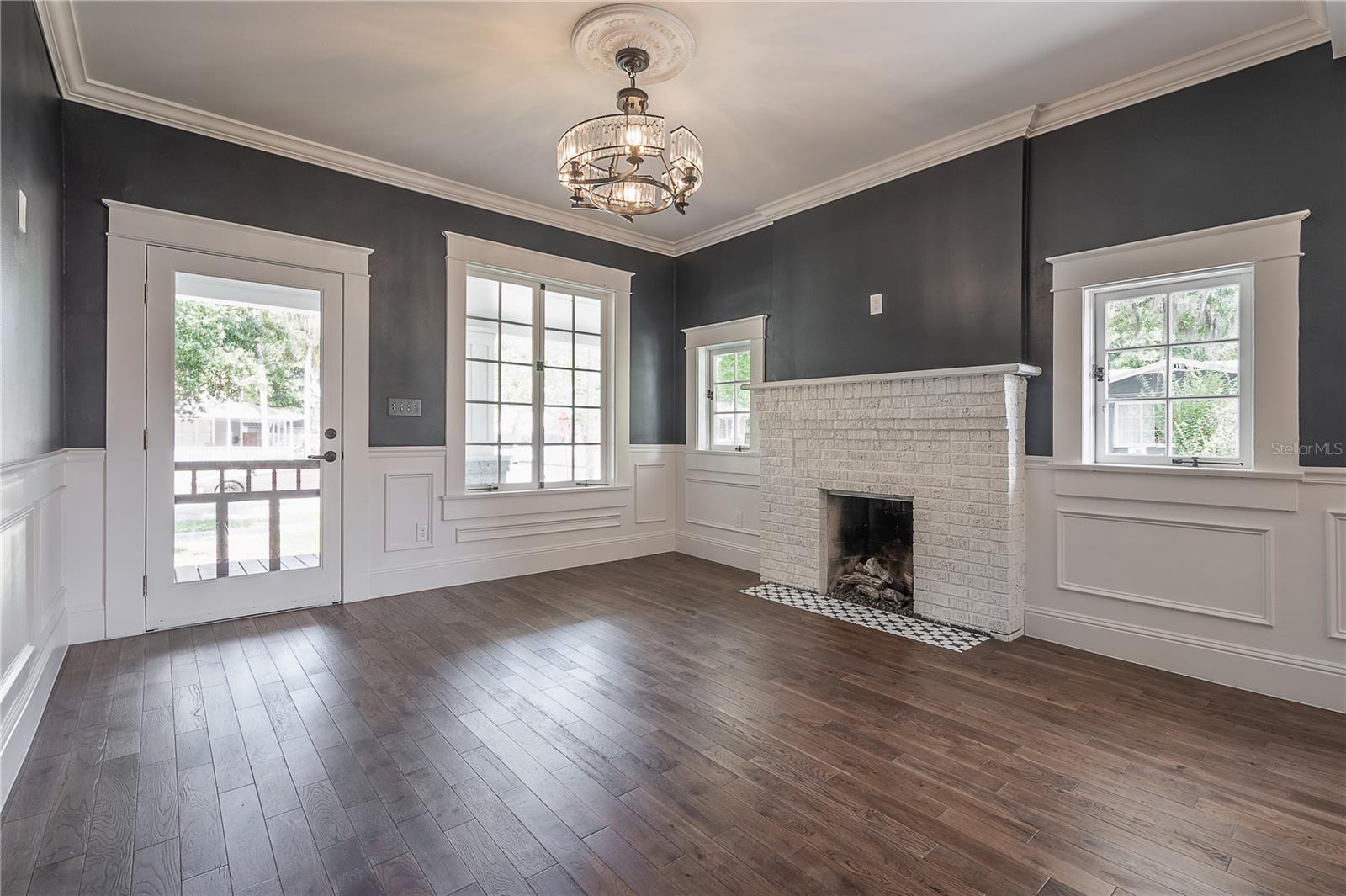 Image 11 of 73 For 6009 Suwanee Avenue