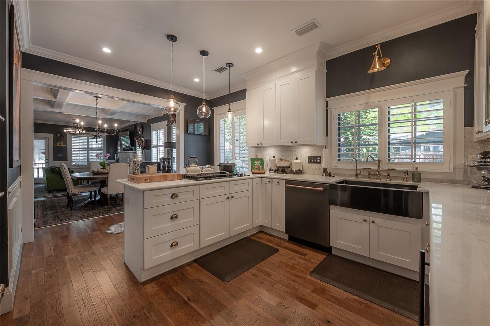 Image 27 of 73 For 6009 Suwanee Avenue