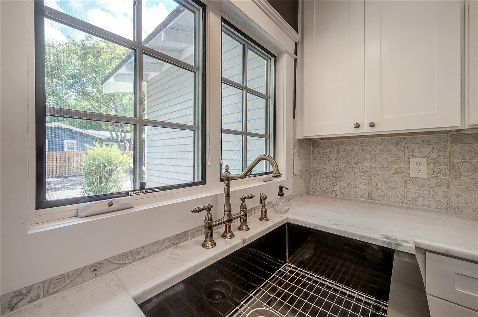 Image 32 of 73 For 6009 Suwanee Avenue