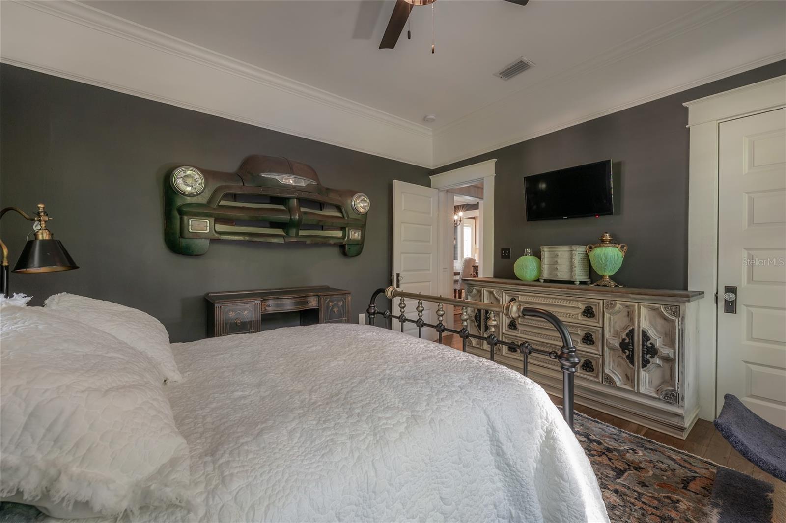 Image 47 of 73 For 6009 Suwanee Avenue