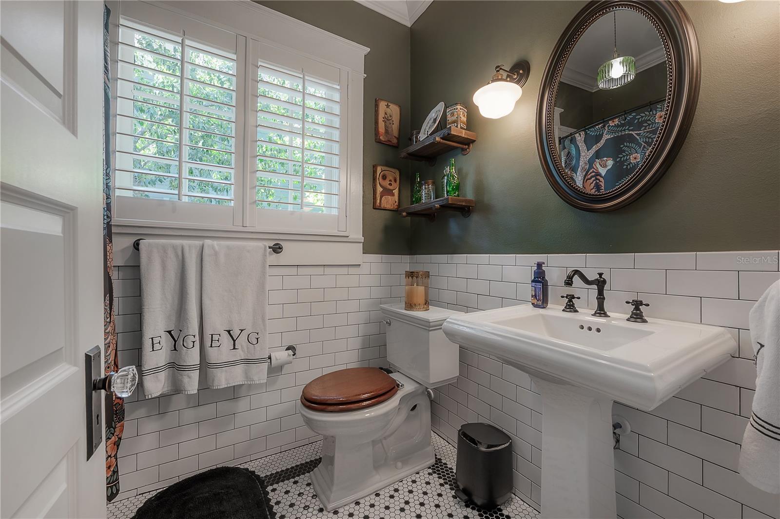 Image 49 of 73 For 6009 Suwanee Avenue