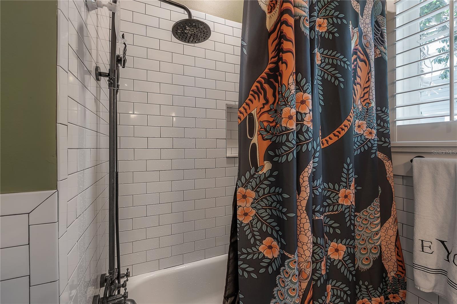 Image 52 of 73 For 6009 Suwanee Avenue