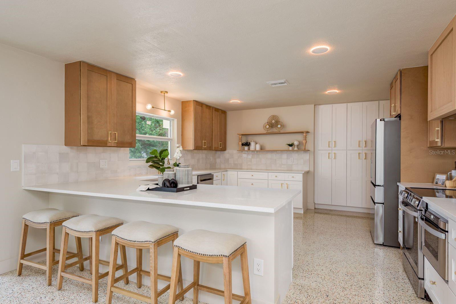 Image 6 of 61 For 2347 Watrous Drive