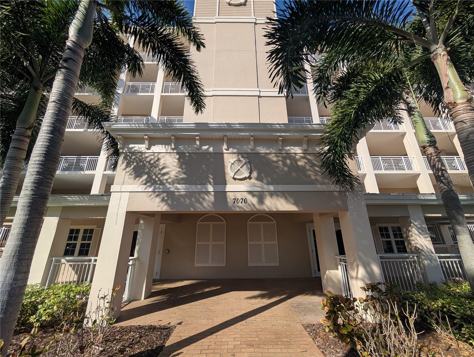 Image 12 of 50 For 7070 Key Haven Road 602