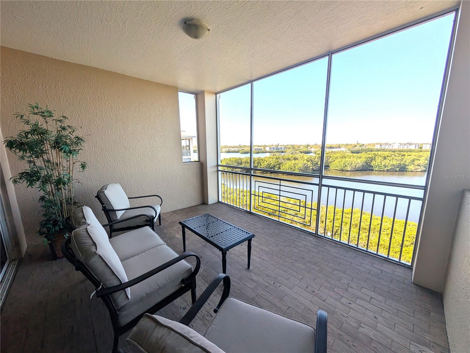 Image 29 of 50 For 7070 Key Haven Road 602