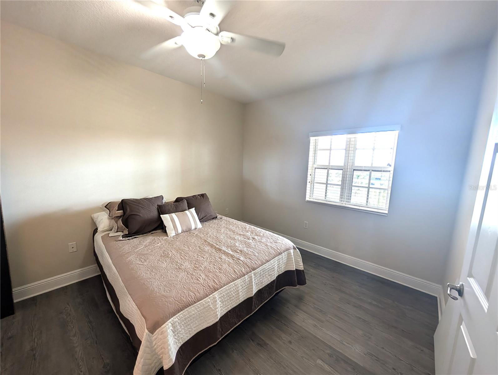 Image 32 of 50 For 7070 Key Haven Road 602