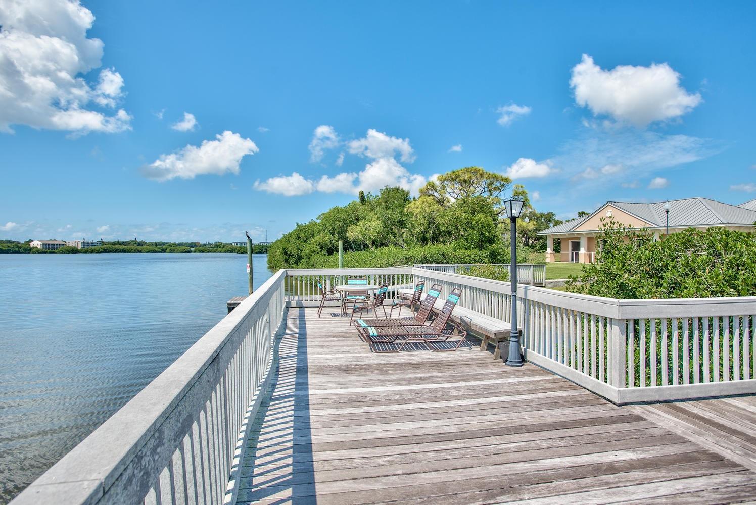 Image 6 of 50 For 7070 Key Haven Road 602