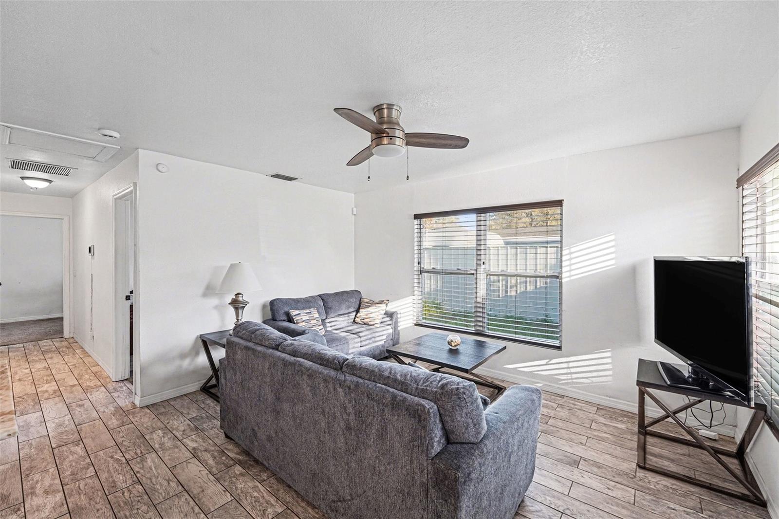 Image 11 of 20 For 4014 Mclane Drive