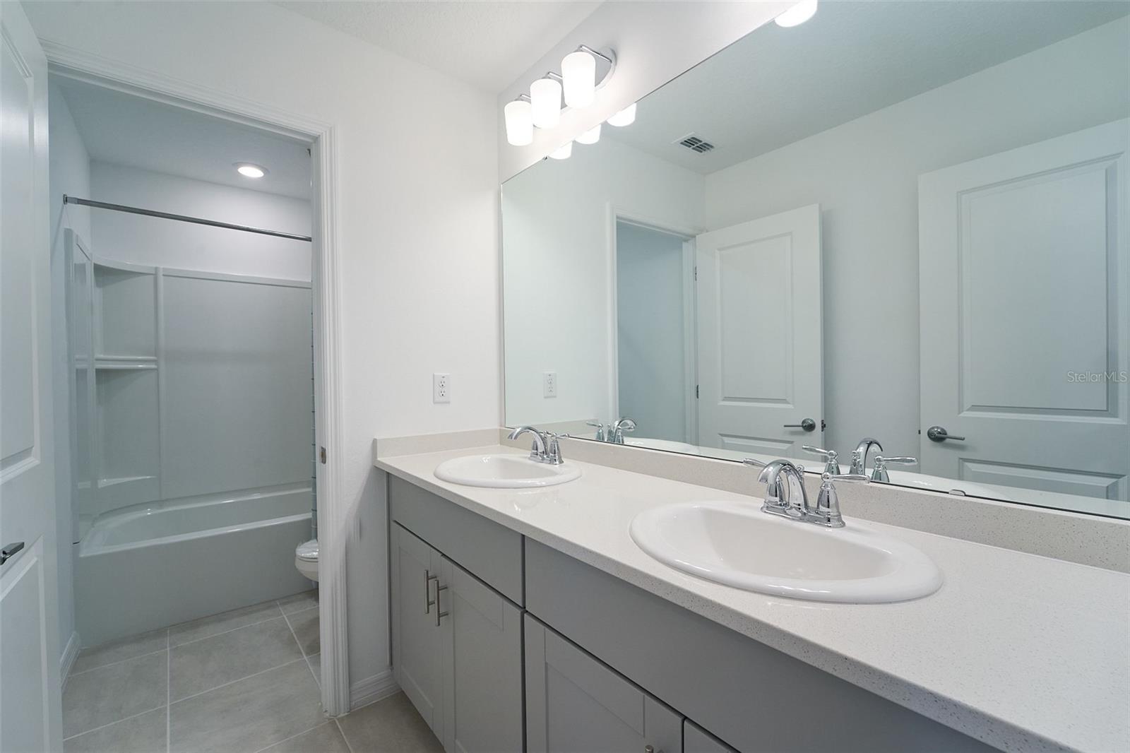 Image 38 of 72 For 2575 Driftwood Street