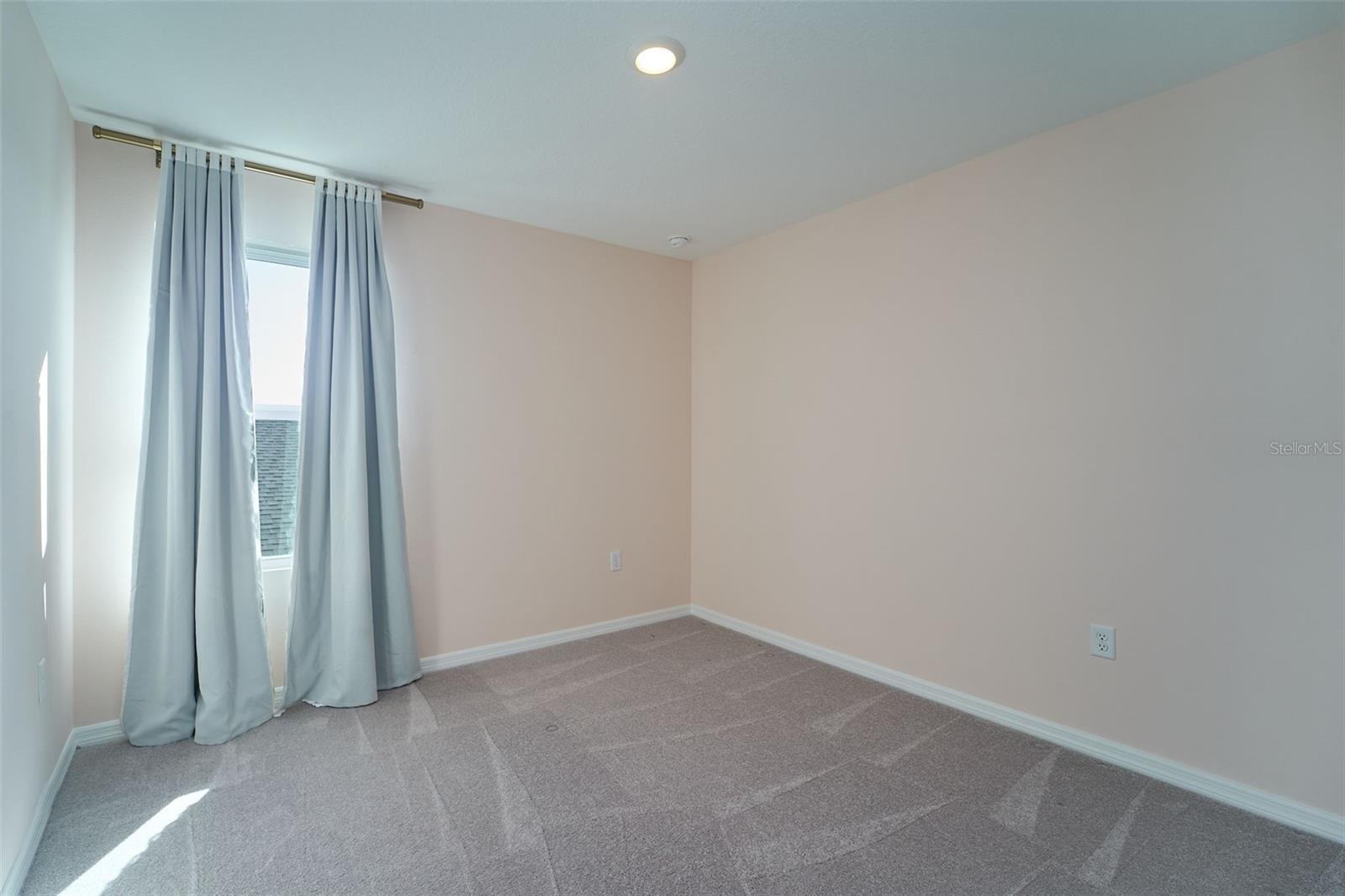 Image 42 of 72 For 2575 Driftwood Street