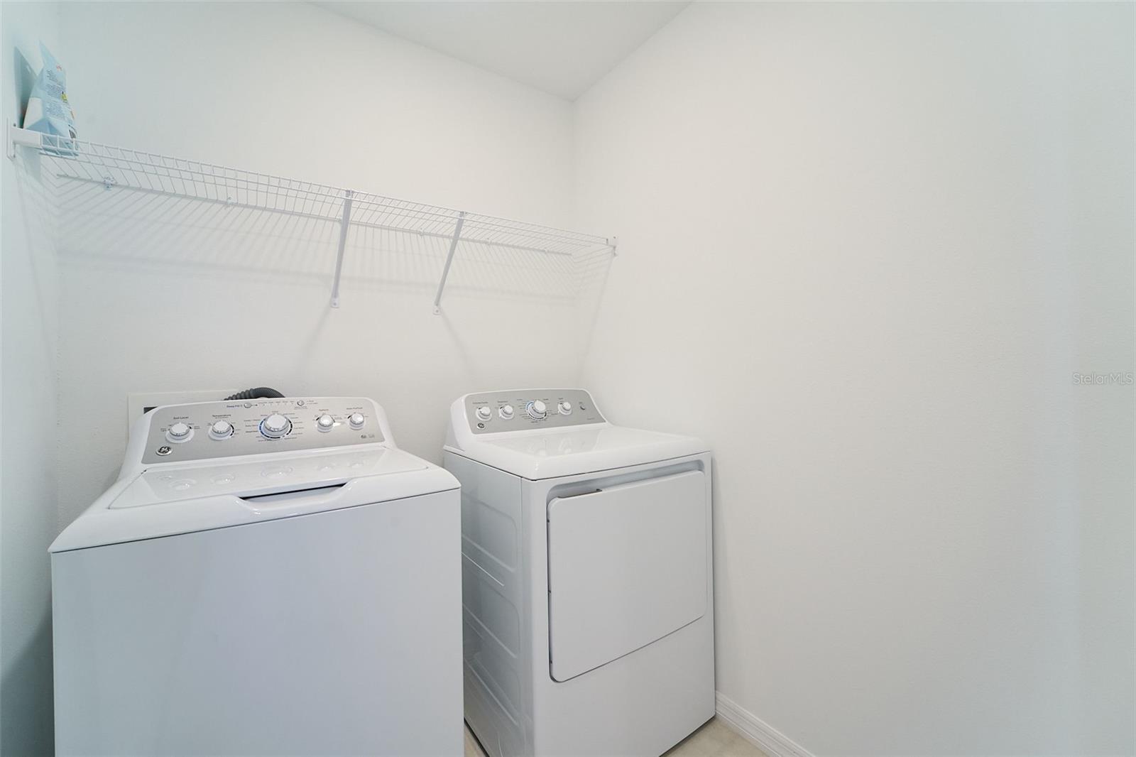 Image 44 of 72 For 2575 Driftwood Street