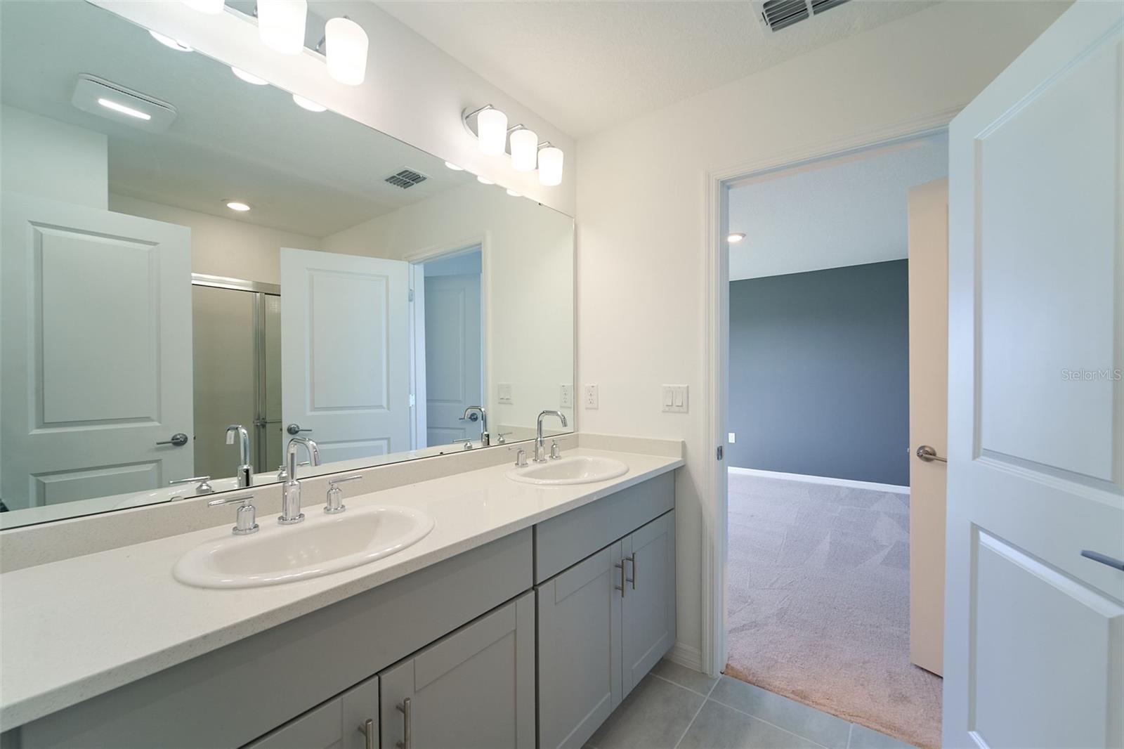 Image 52 of 72 For 2575 Driftwood Street