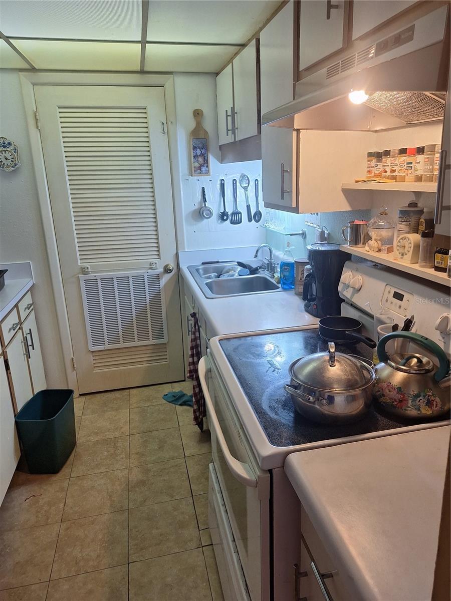 Image 4 of 5 For 1799 Highland Avenue 68