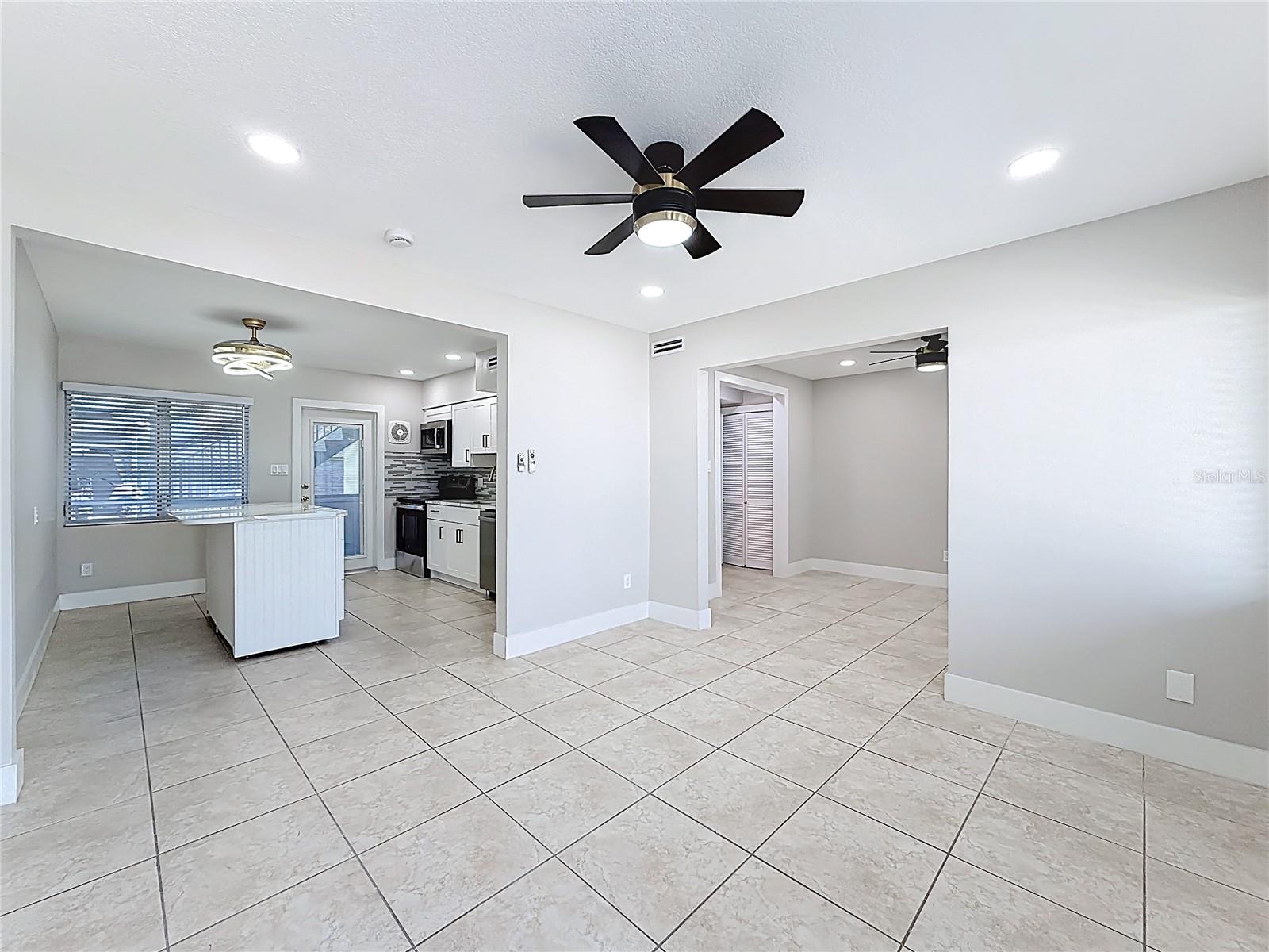 Image 4 of 19 For 1840 Shore Drive S 5