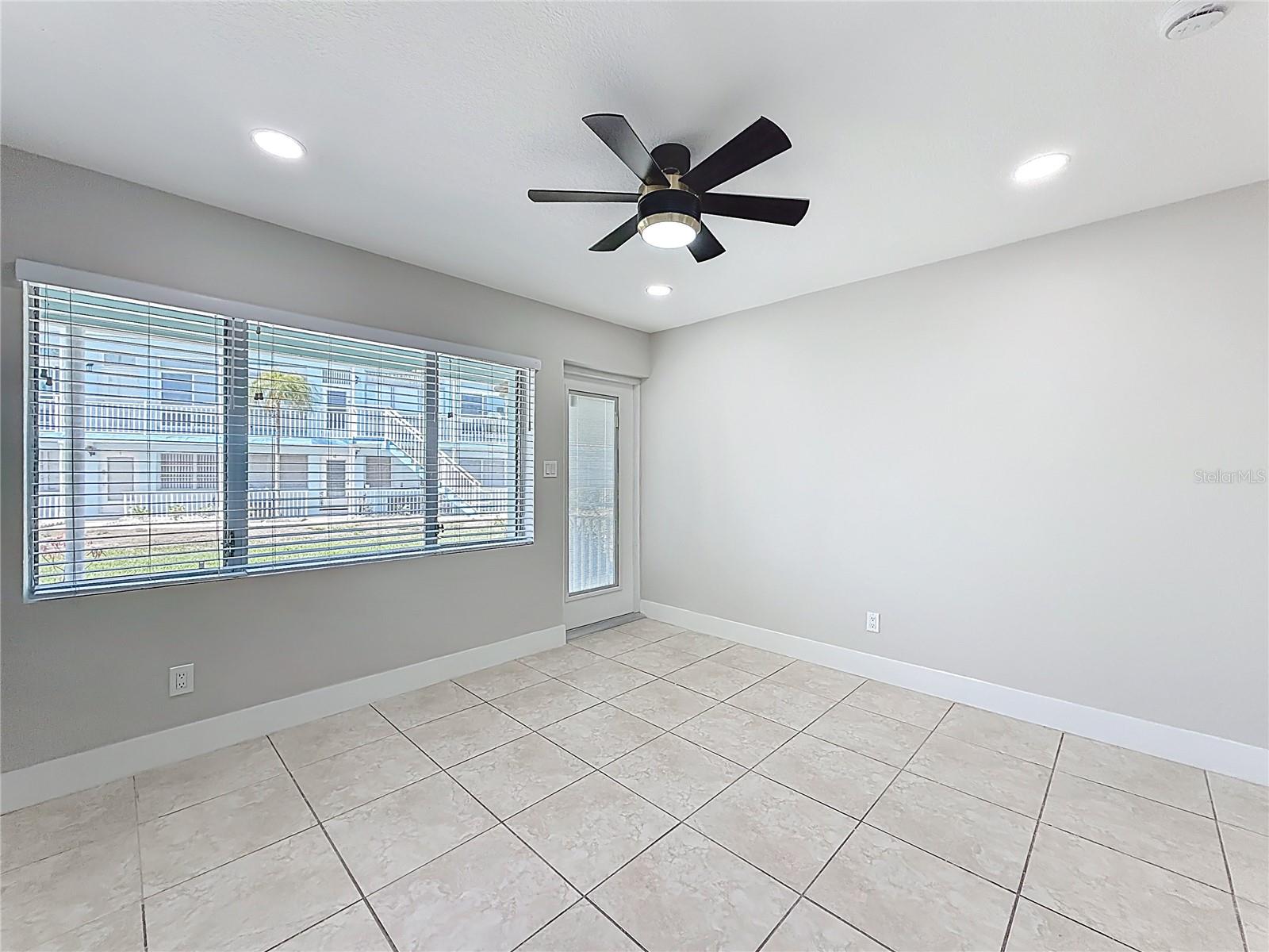 Image 5 of 19 For 1840 Shore Drive S 5