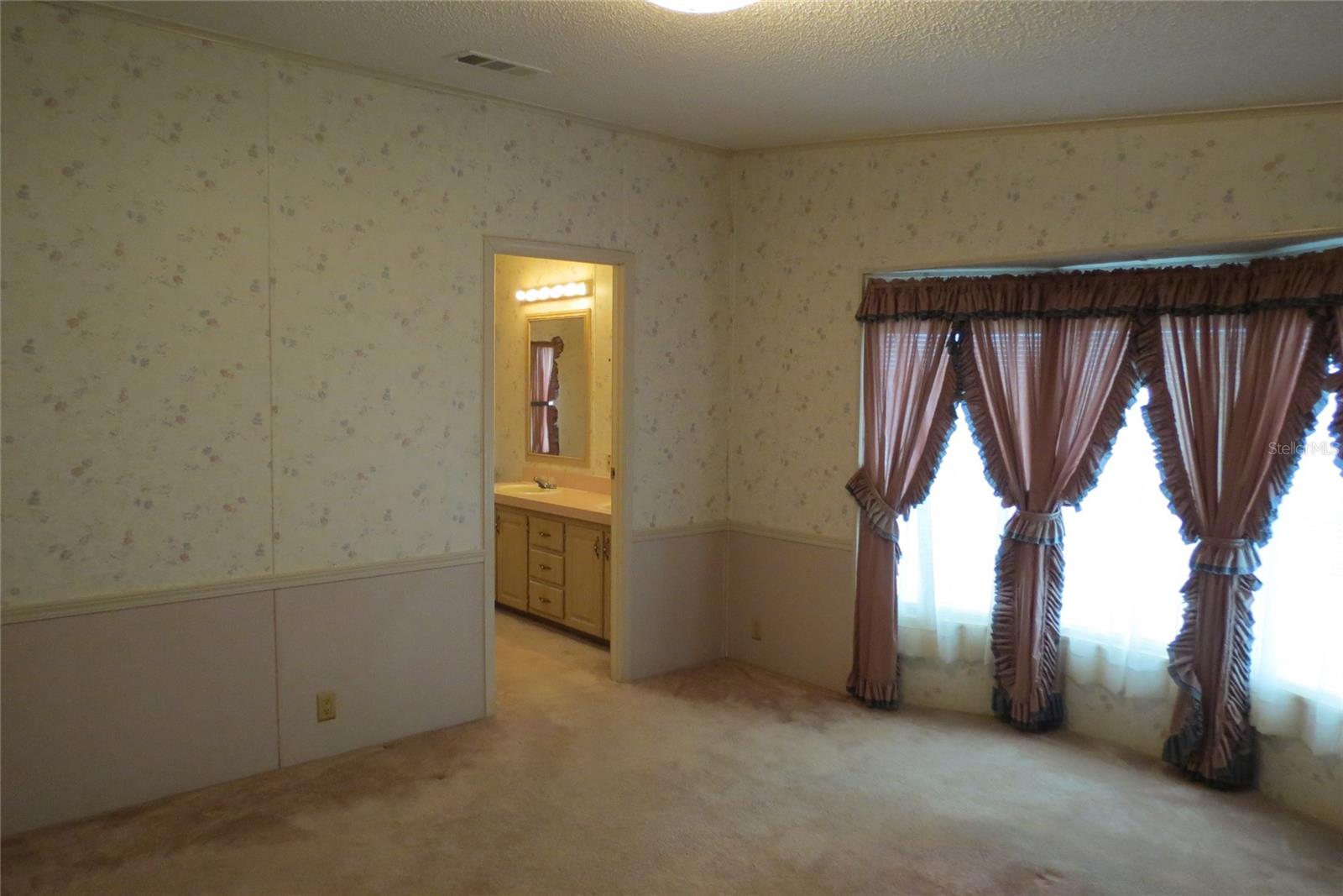 Image 14 of 58 For 36603 Jodi Avenue