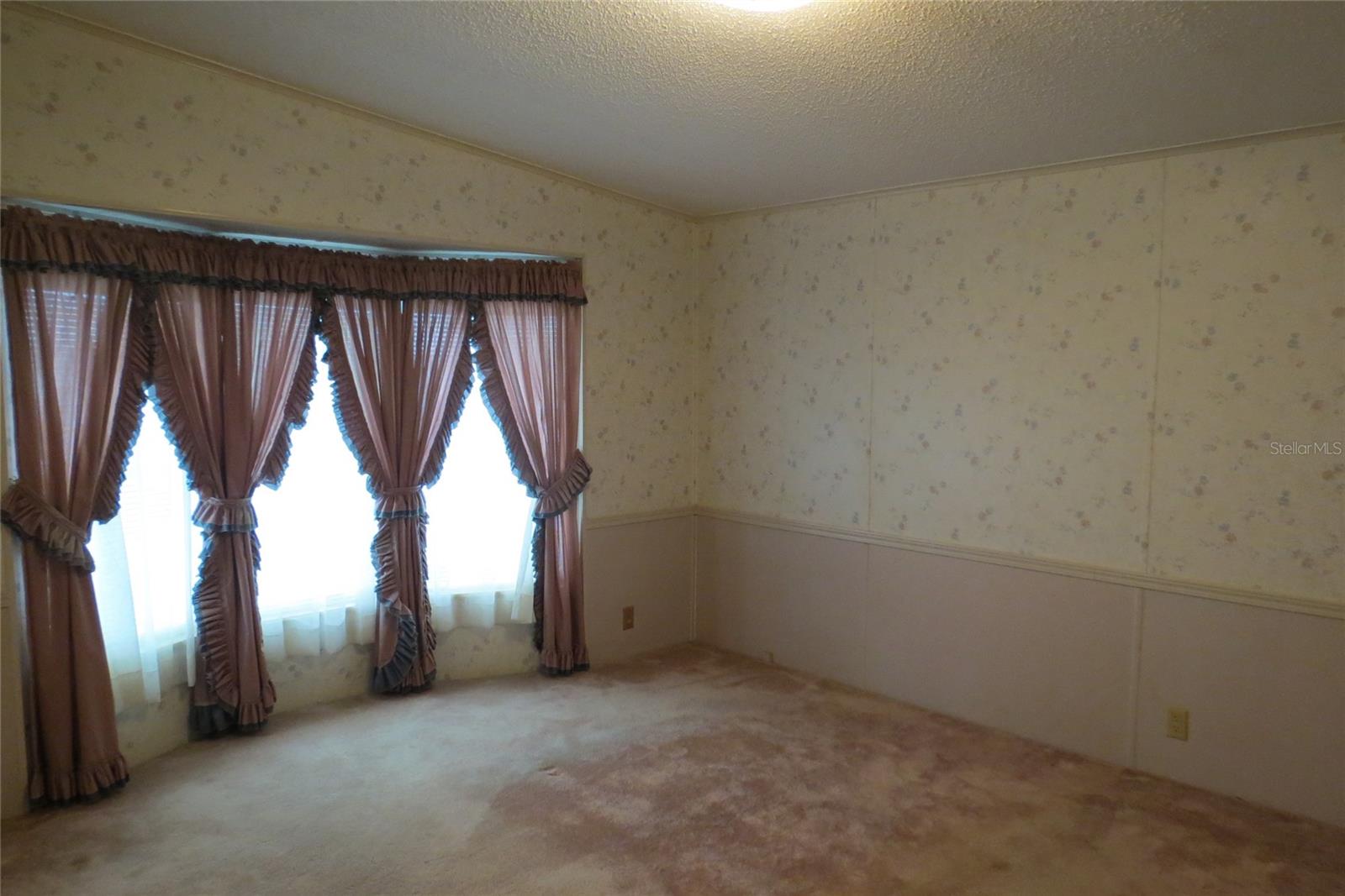 Image 16 of 58 For 36603 Jodi Avenue