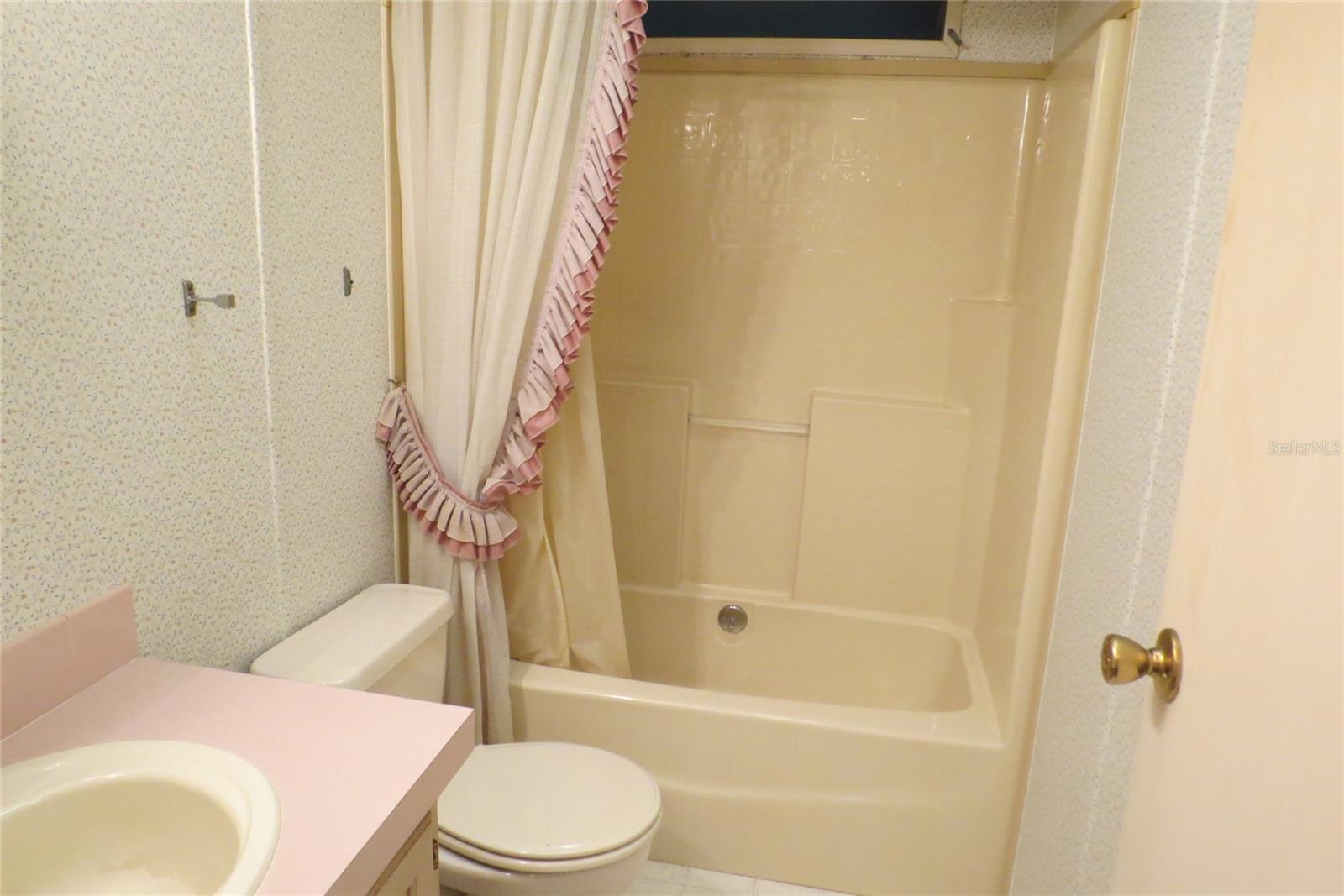 Image 32 of 58 For 36603 Jodi Avenue