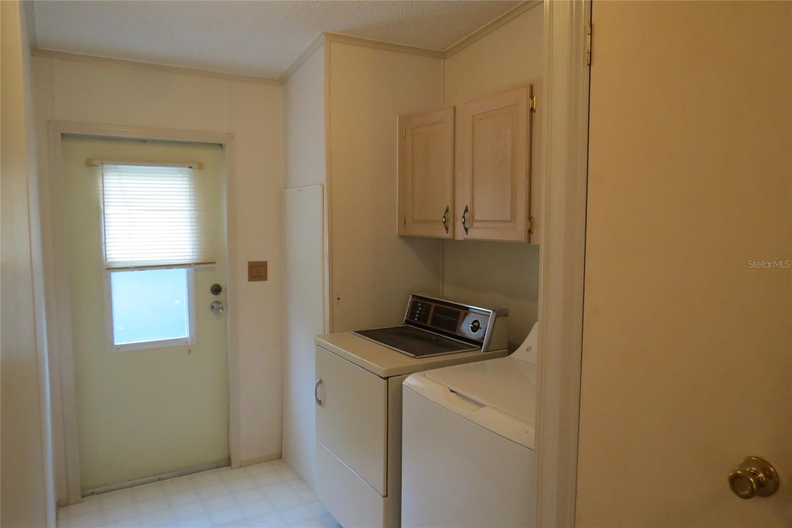 Image 33 of 58 For 36603 Jodi Avenue