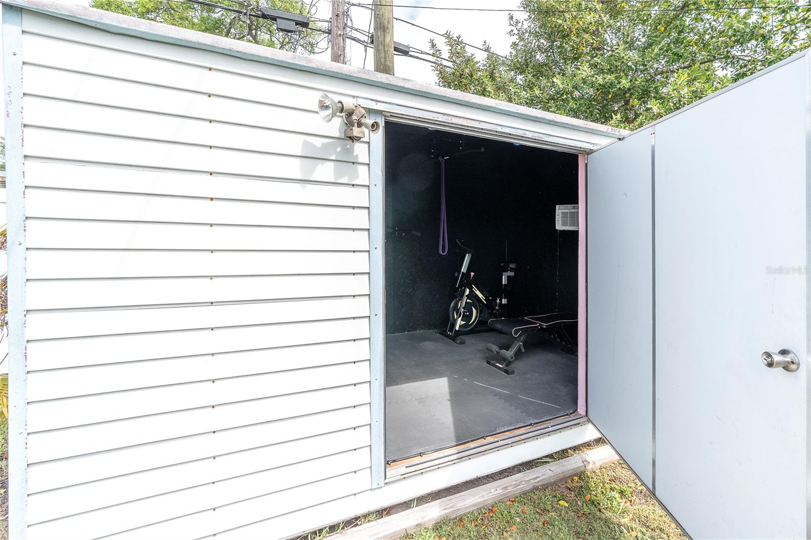 Image 27 of 41 For 2336 Nash Street