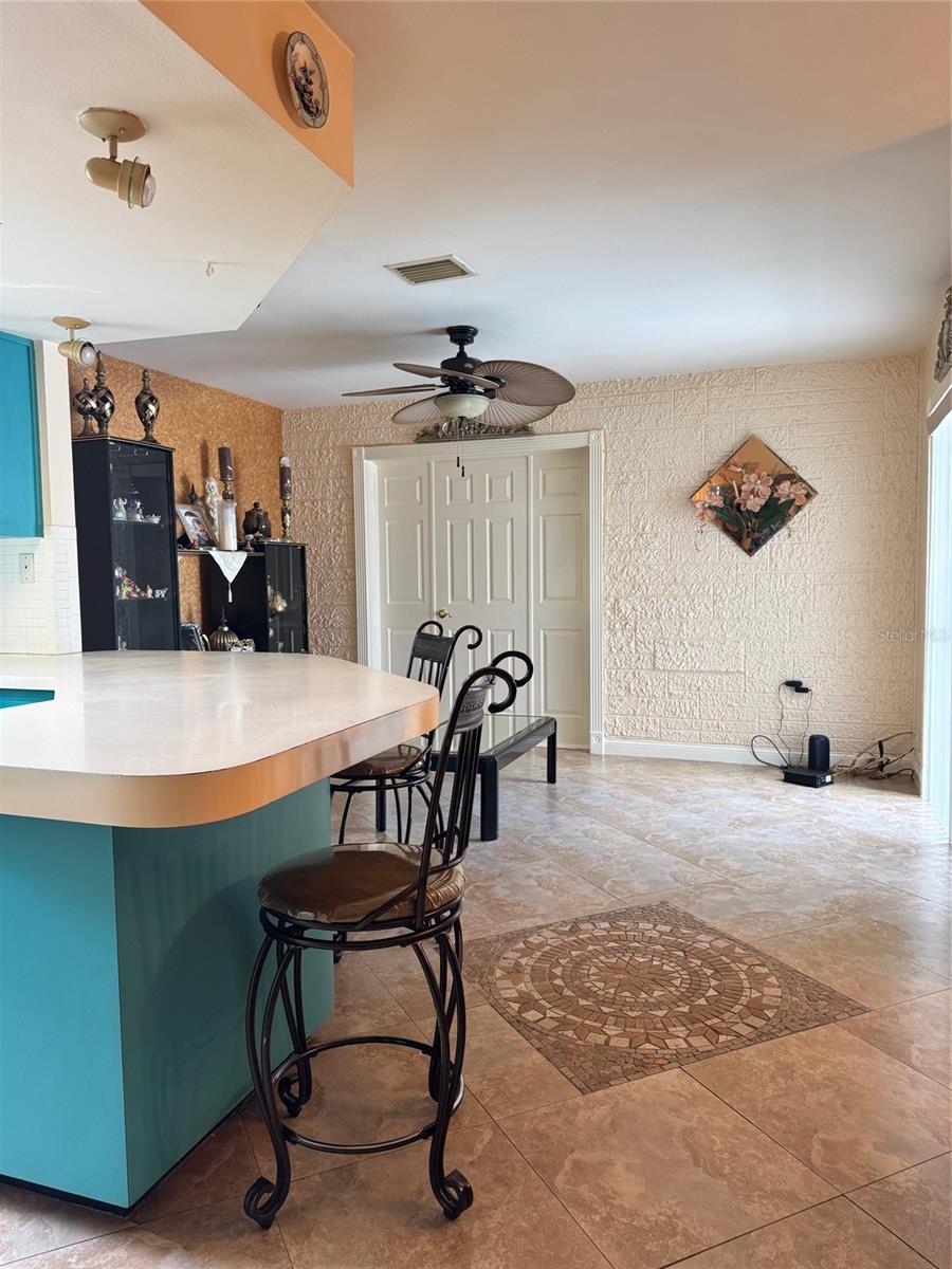 Image 4 of 11 For 9201 Barrington Lane