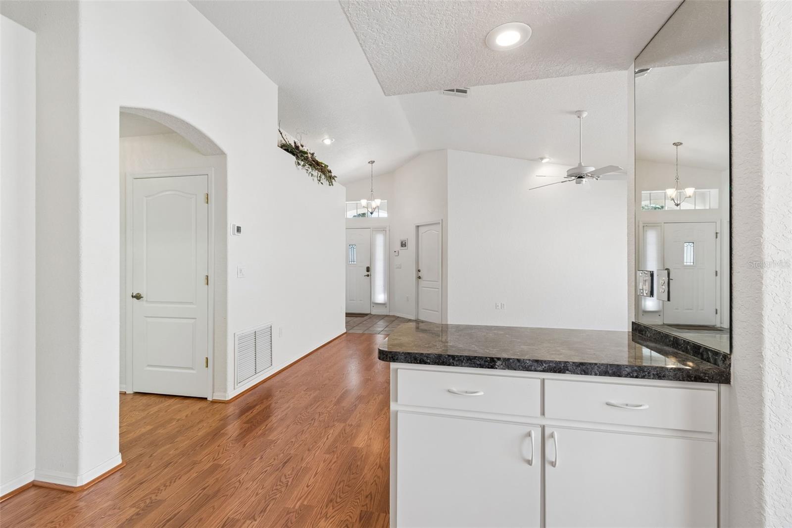 Image 10 of 57 For 284 Royal Palm Way