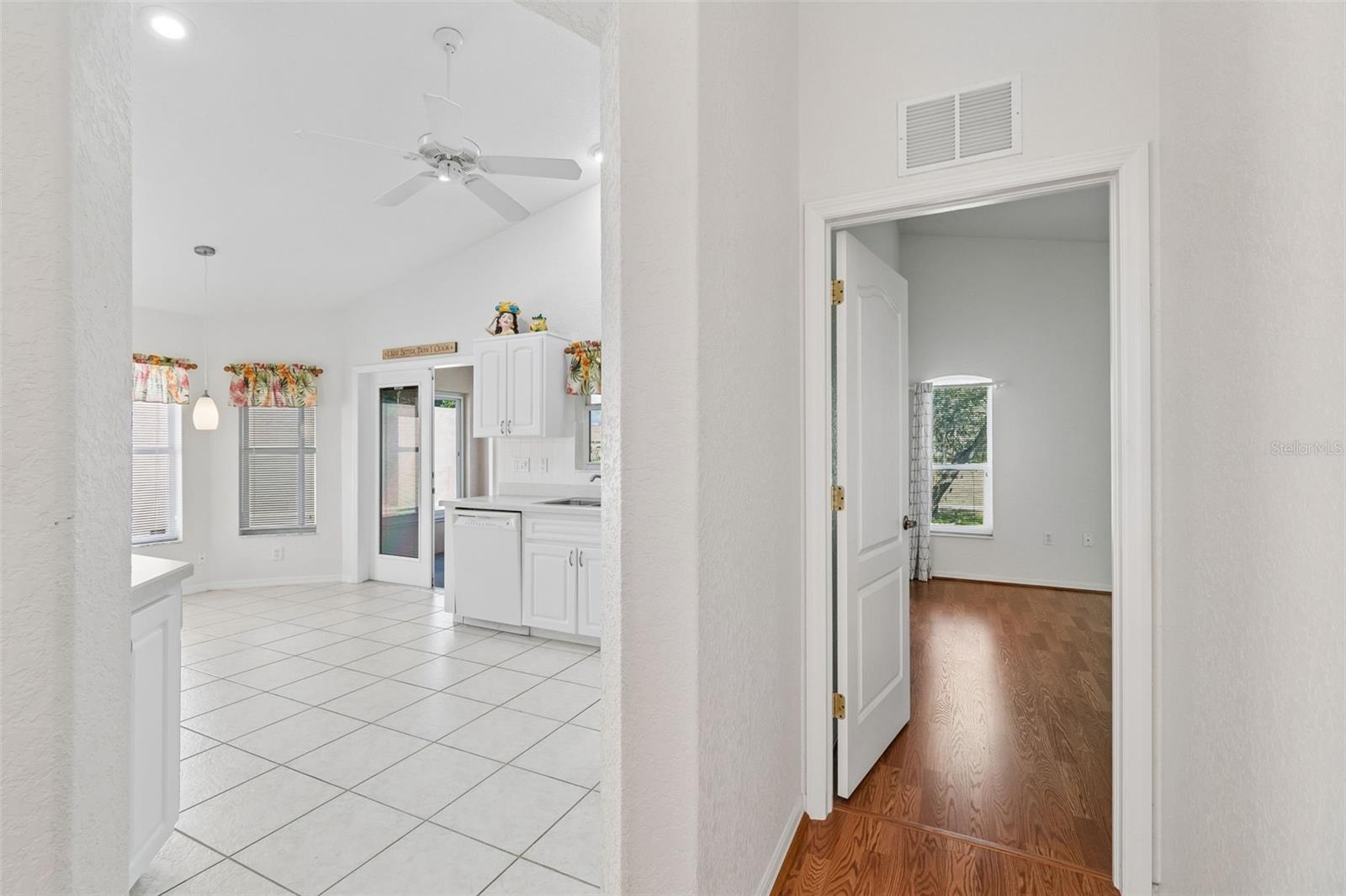 Image 18 of 57 For 284 Royal Palm Way