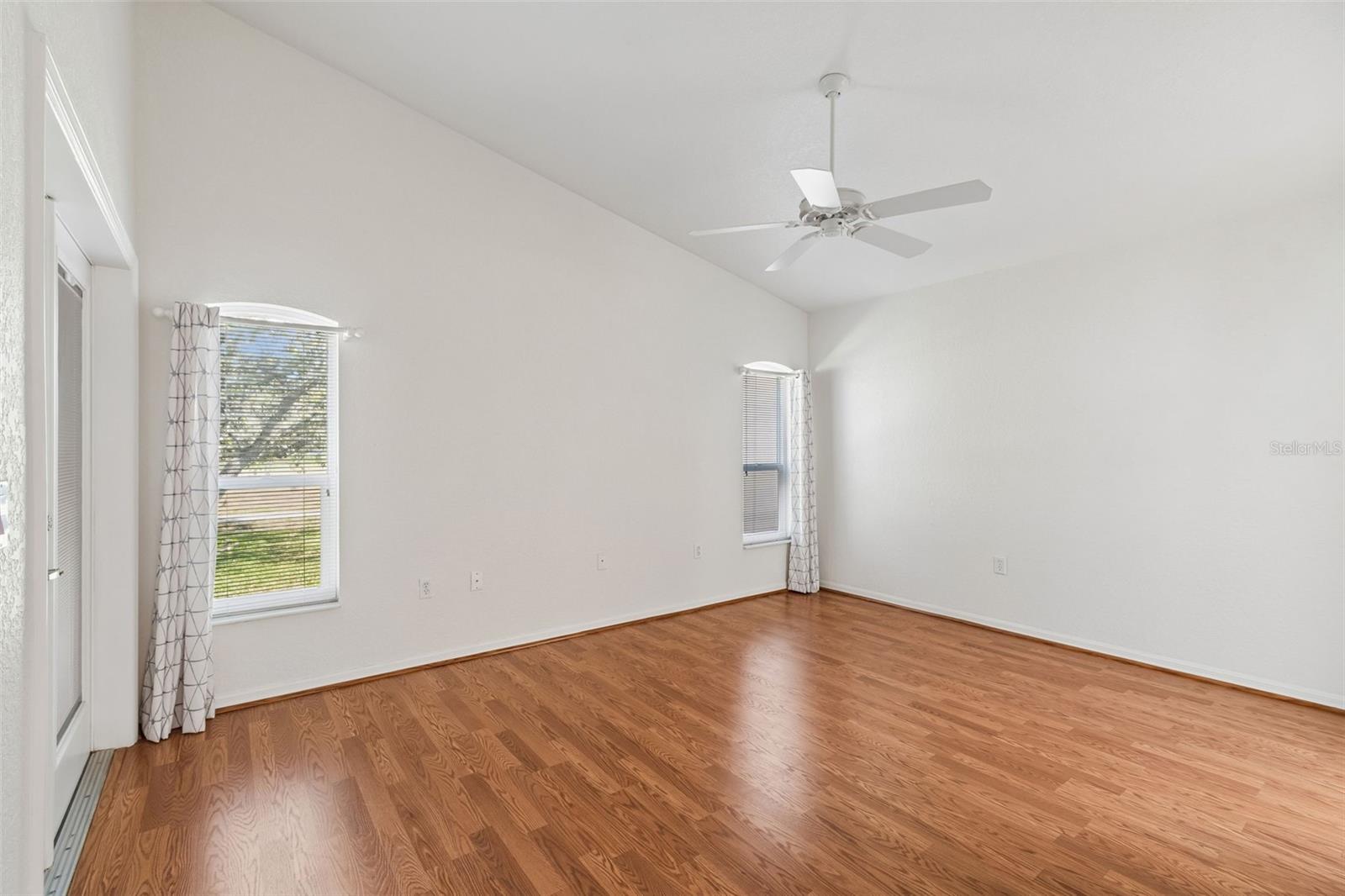 Image 29 of 57 For 284 Royal Palm Way