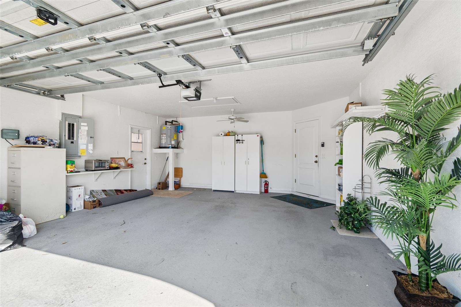 Image 37 of 57 For 284 Royal Palm Way