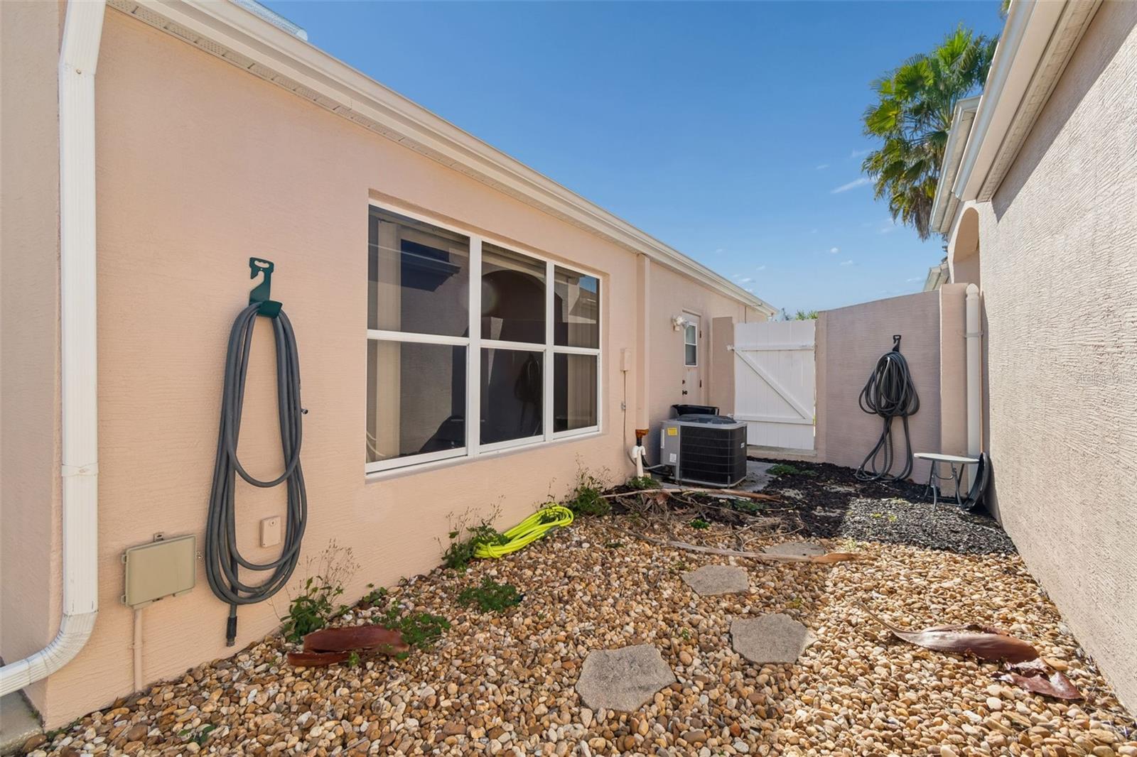 Image 43 of 57 For 284 Royal Palm Way