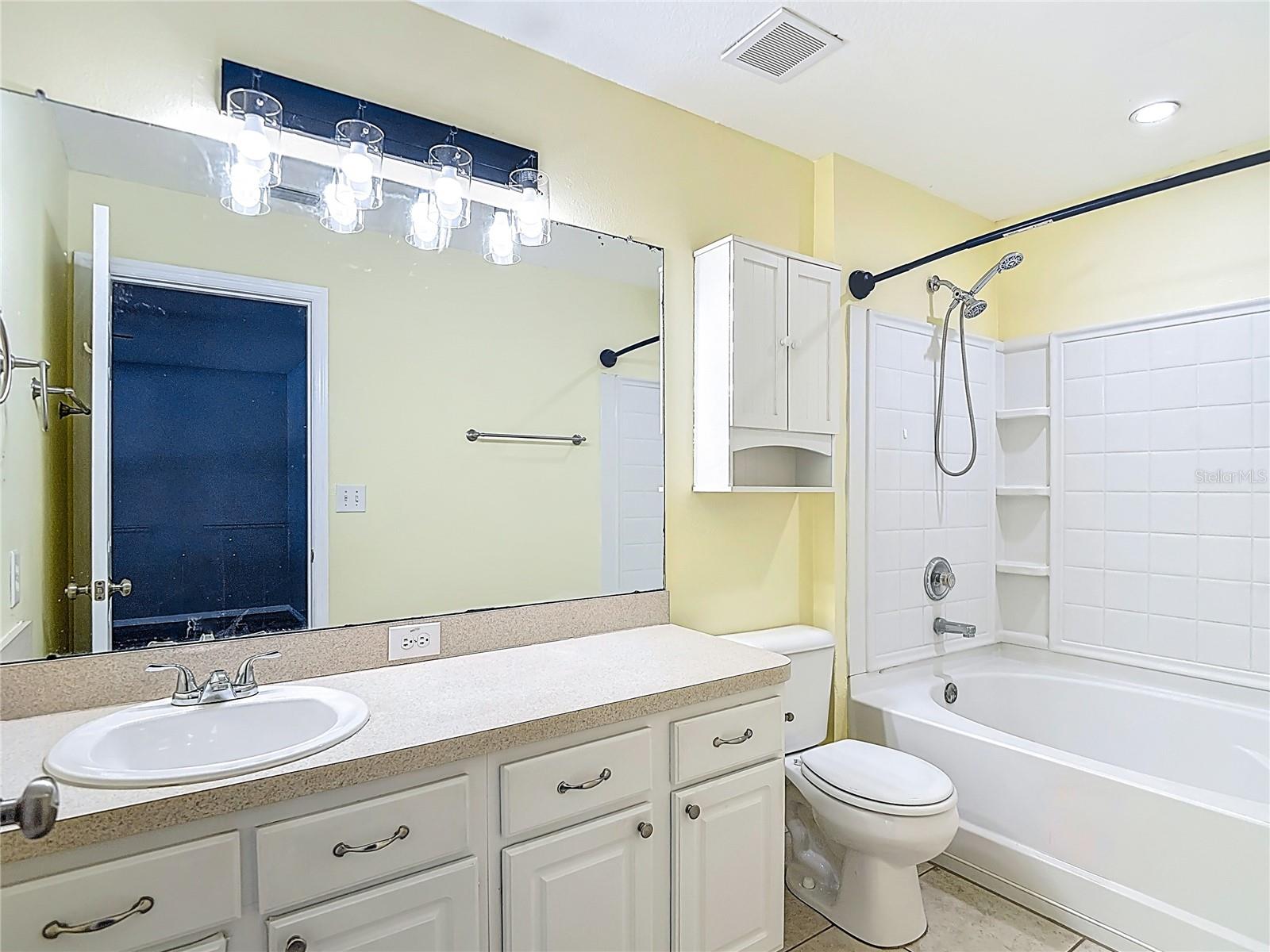 Image 17 of 73 For 14034 Noble Park Drive