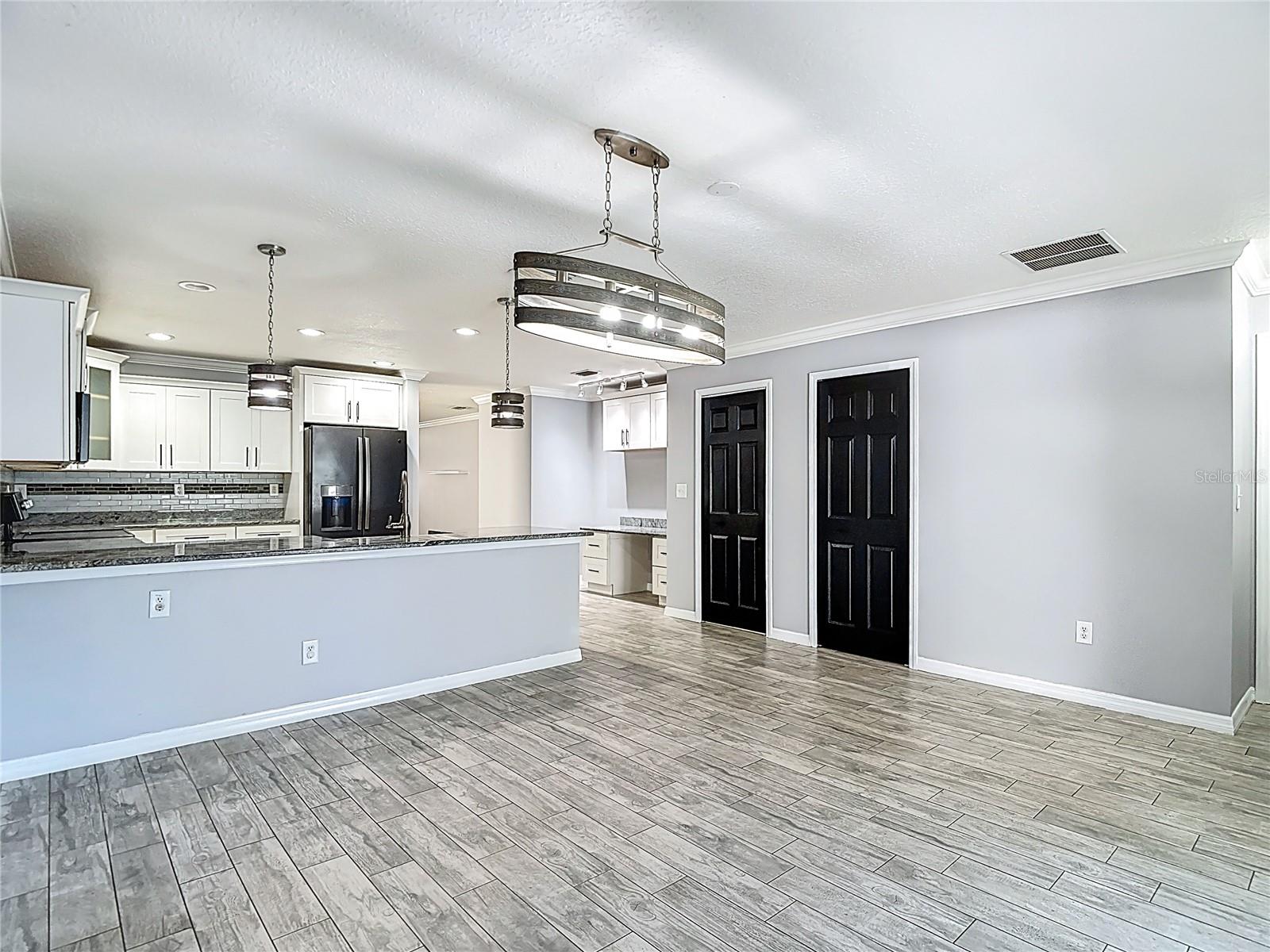 Image 7 of 73 For 14034 Noble Park Drive