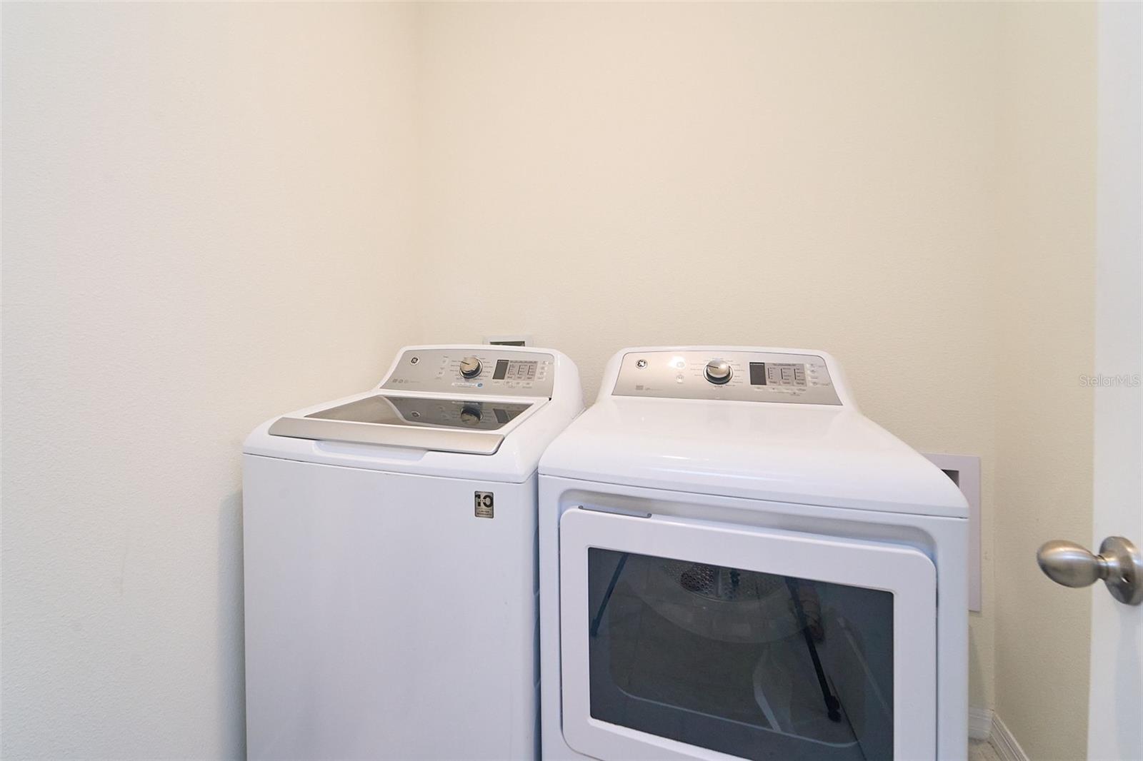 Image 16 of 53 For 167 Auburn Grove Boulevard