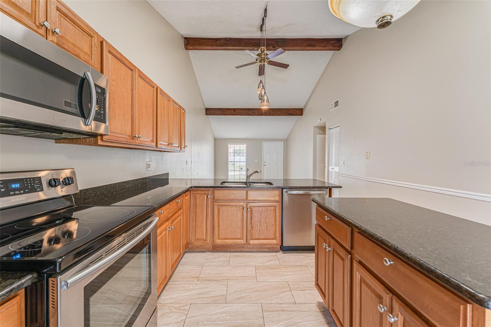 Image 16 of 47 For 16017 Woodpine Drive