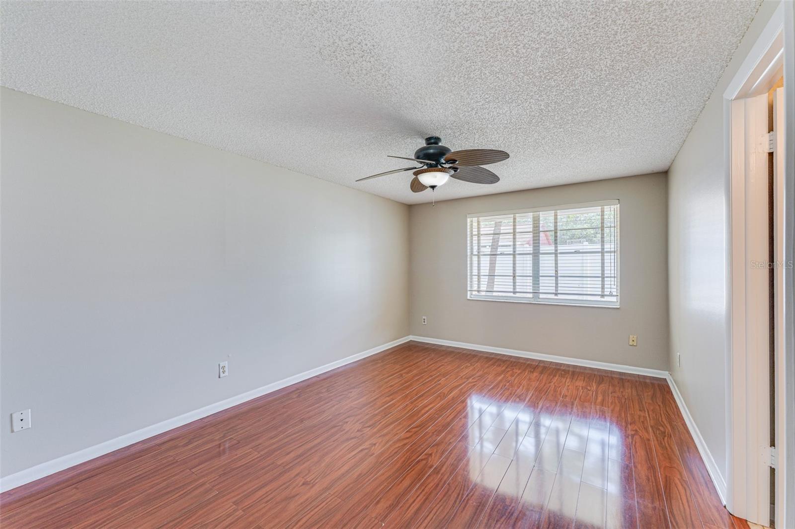 Image 18 of 47 For 16017 Woodpine Drive