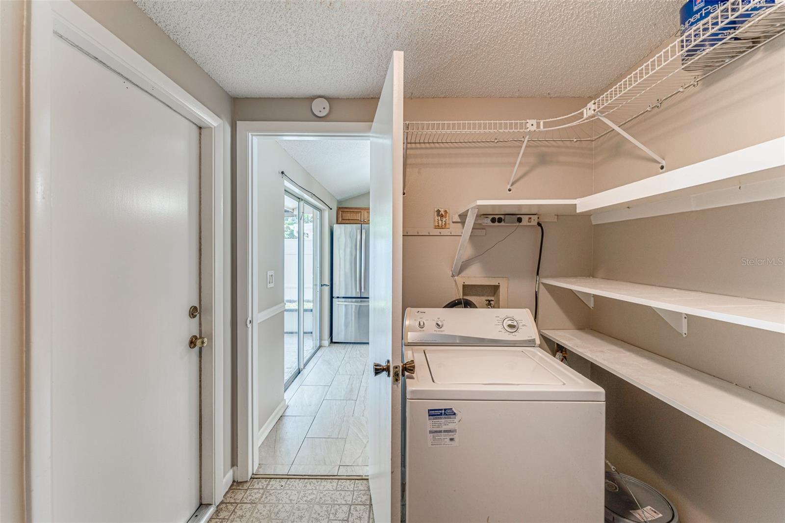 Image 33 of 47 For 16017 Woodpine Drive