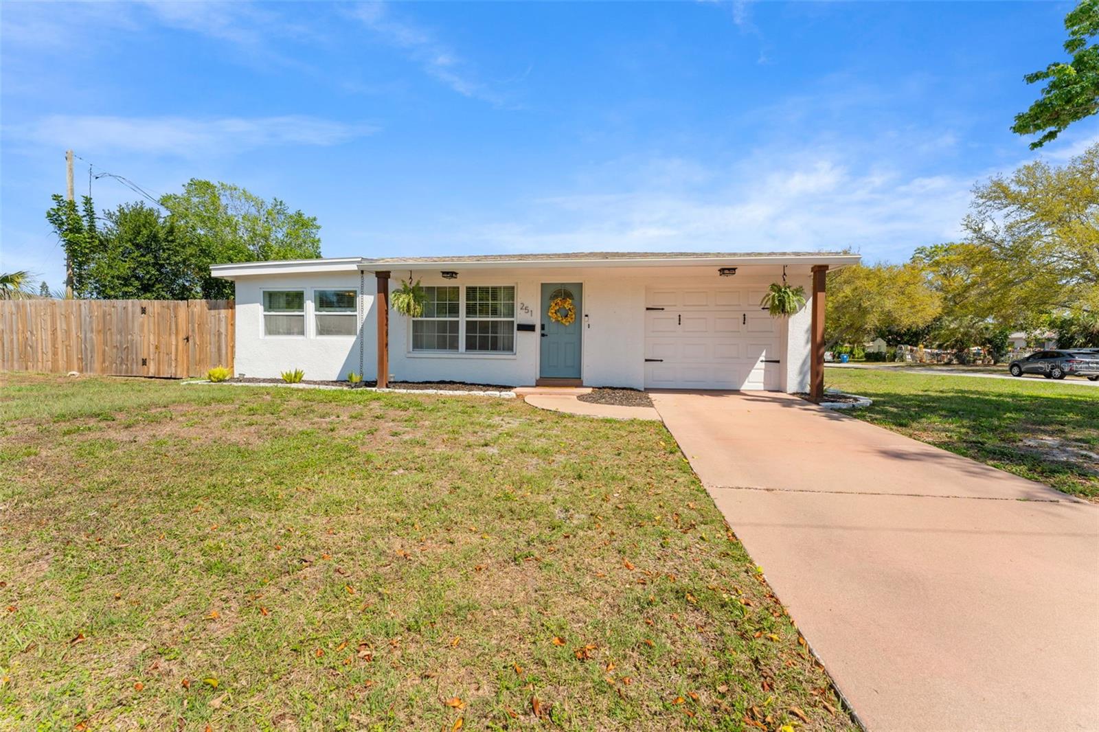 Image 2 of 53 For 251 Davison Avenue Ne