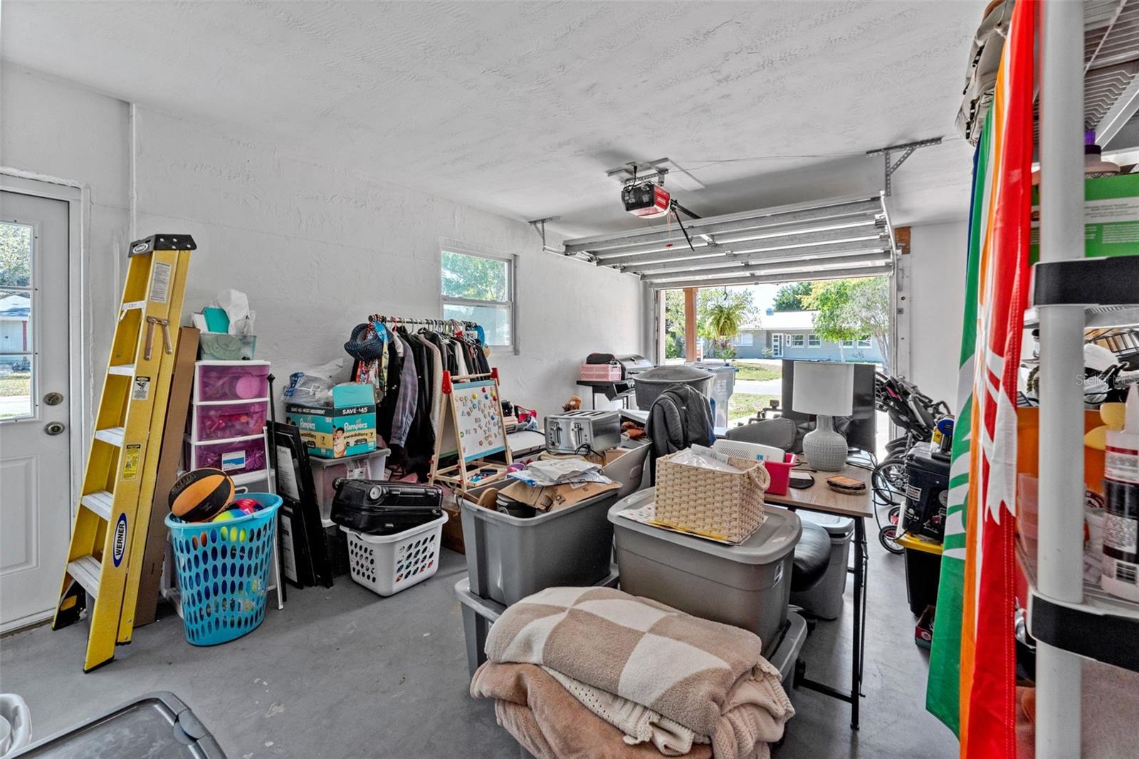 Image 31 of 53 For 251 Davison Avenue Ne