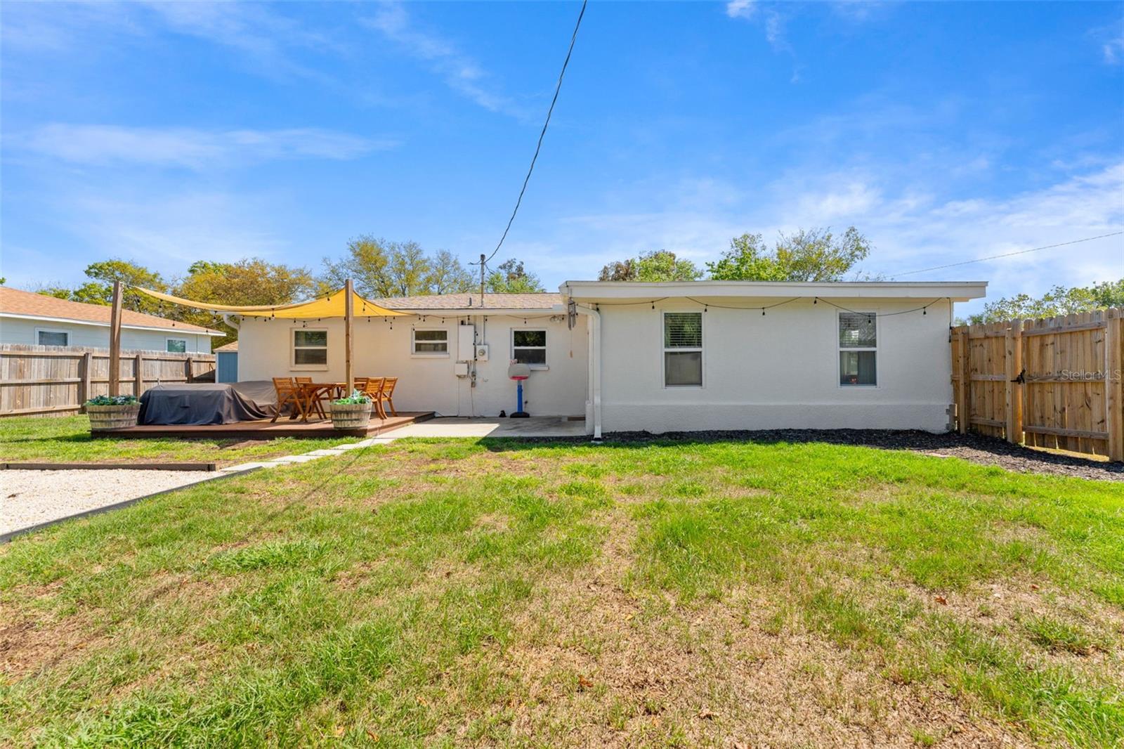 Image 37 of 53 For 251 Davison Avenue Ne