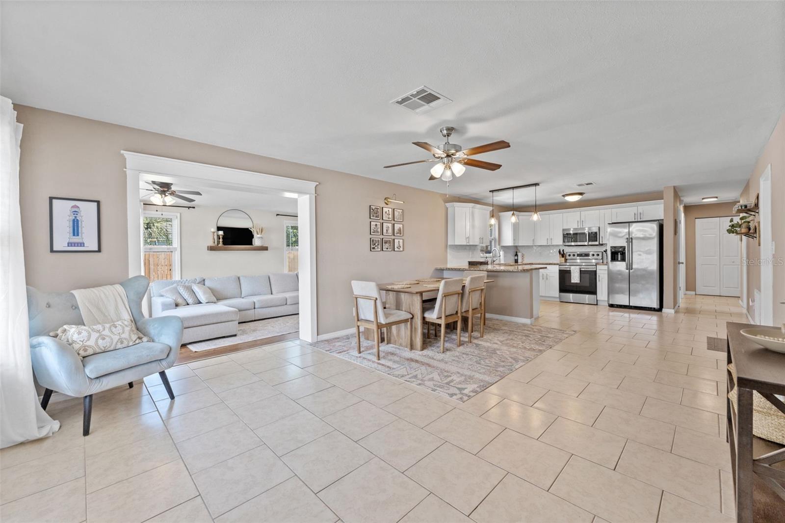 Image 7 of 53 For 251 Davison Avenue Ne