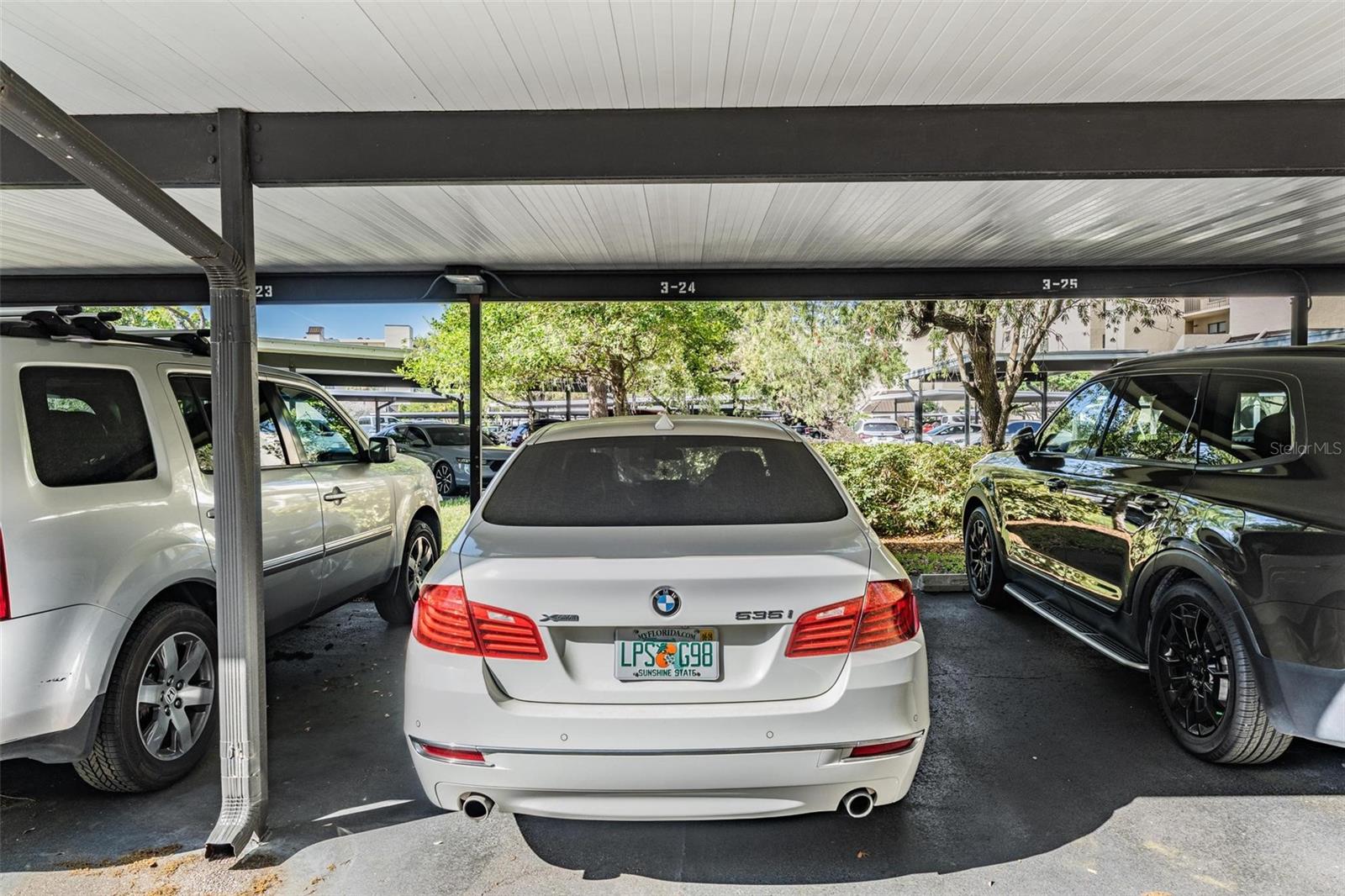 Image 29 of 37 For 2900 Cove Cay Drive 7b