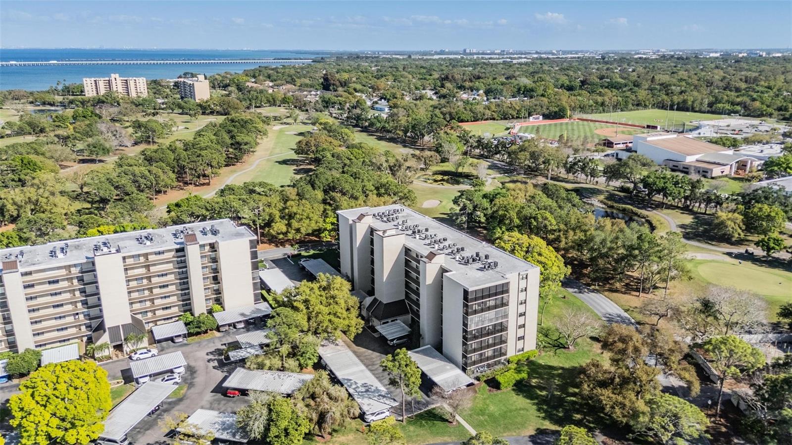 Image 33 of 37 For 2900 Cove Cay Drive 7b