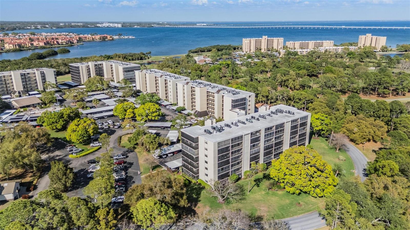 Image 34 of 37 For 2900 Cove Cay Drive 7b