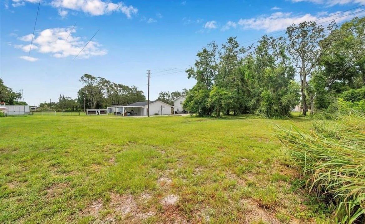 Image 3 of 3 For 1st Avenue N